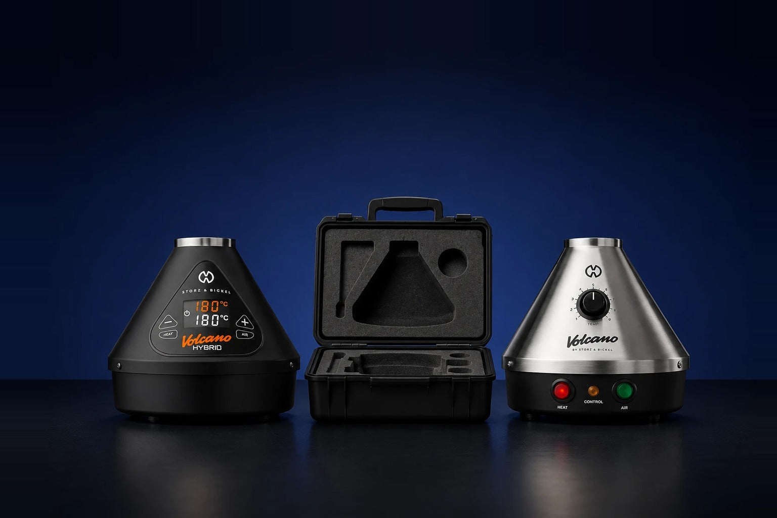 Stationäre Vaporizer zum Mieten: Volcano Hybrid und Volcano Classic mit aufgeklapptem Transportkoffer