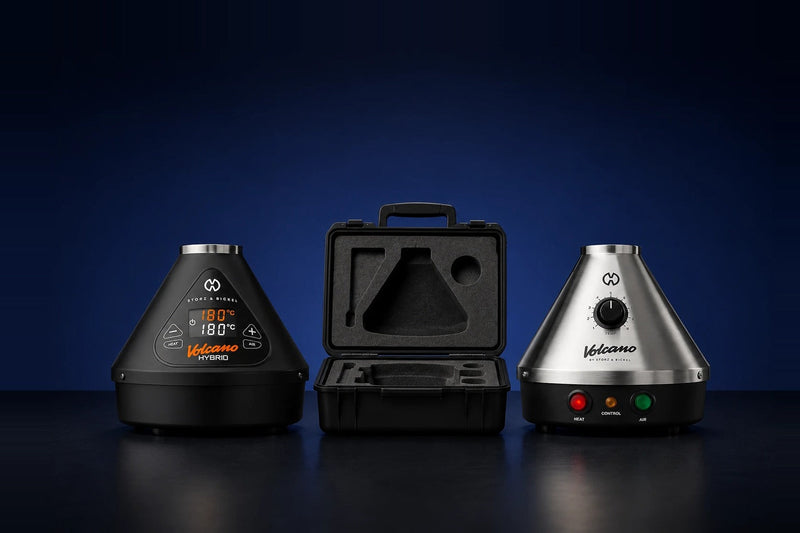 Stationäre Vaporizer zum Mieten: Volcano Hybrid und Volcano Classic mit aufgeklapptem Transportkoffer